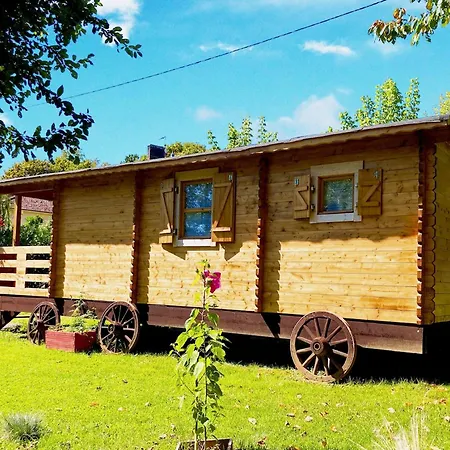 Little Wood Lodges Insolites Bailly-aux-Forges Exterior photo